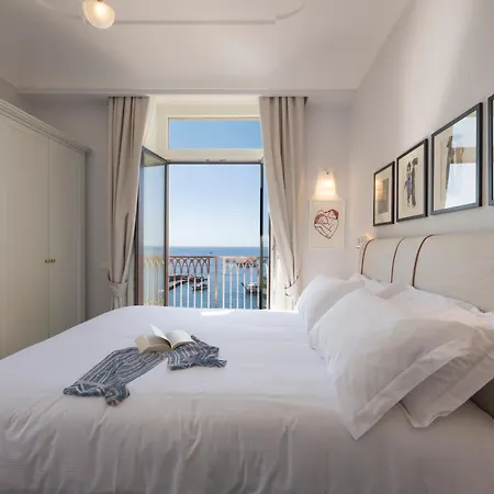 Abbraccio Boutique Retreat 4* Амальфі