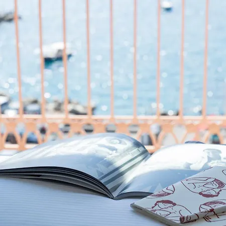 Abbraccio Boutique Retreat Oda ve Kahvaltı Amalfi