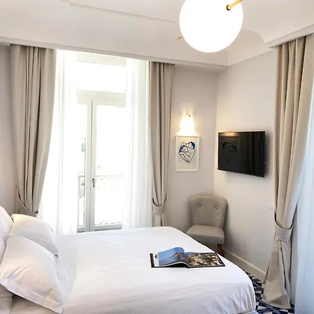 Abbraccio Boutique Retreat